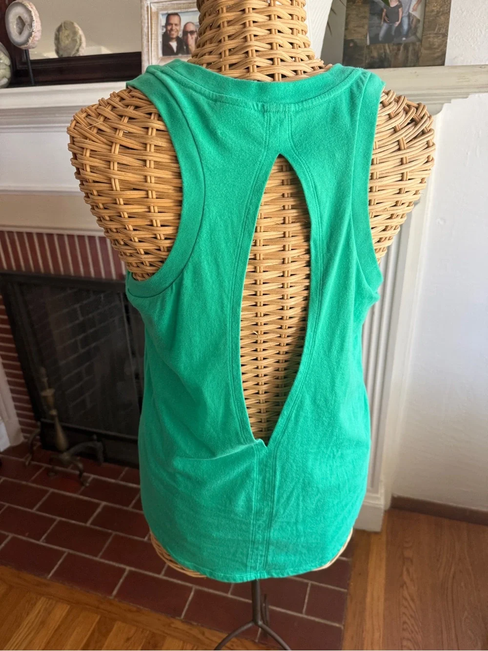 Victorias Secret PINK green open back tank top M - Picture 3 of 7